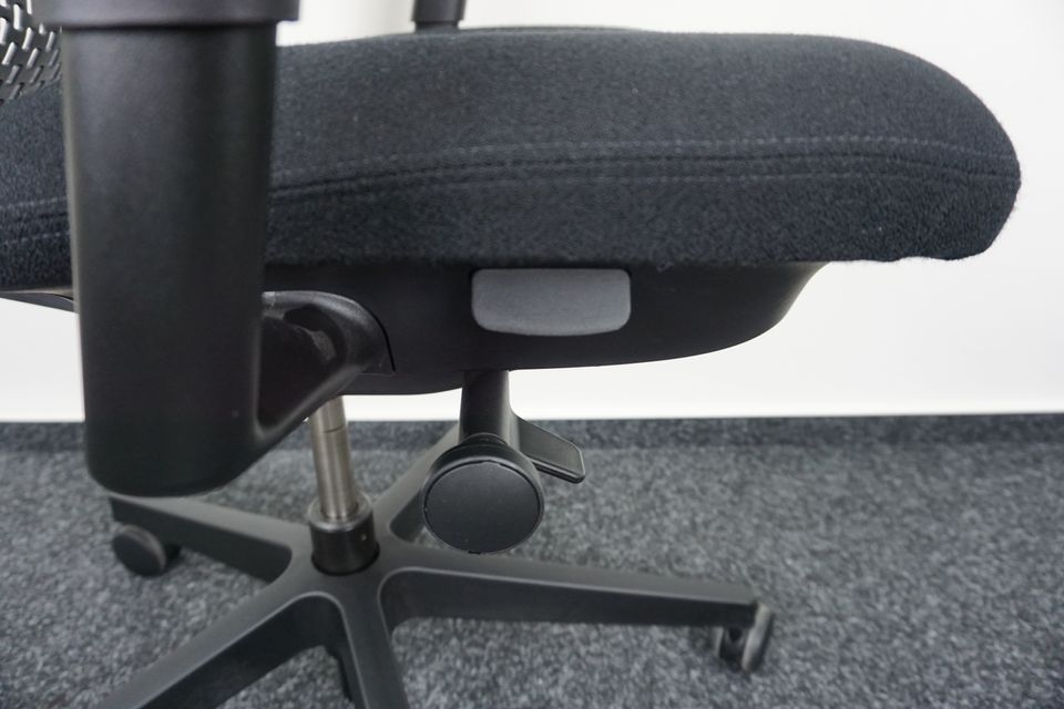 Herman Miller Verus Triflex Bürodrehstuhl Unterseite